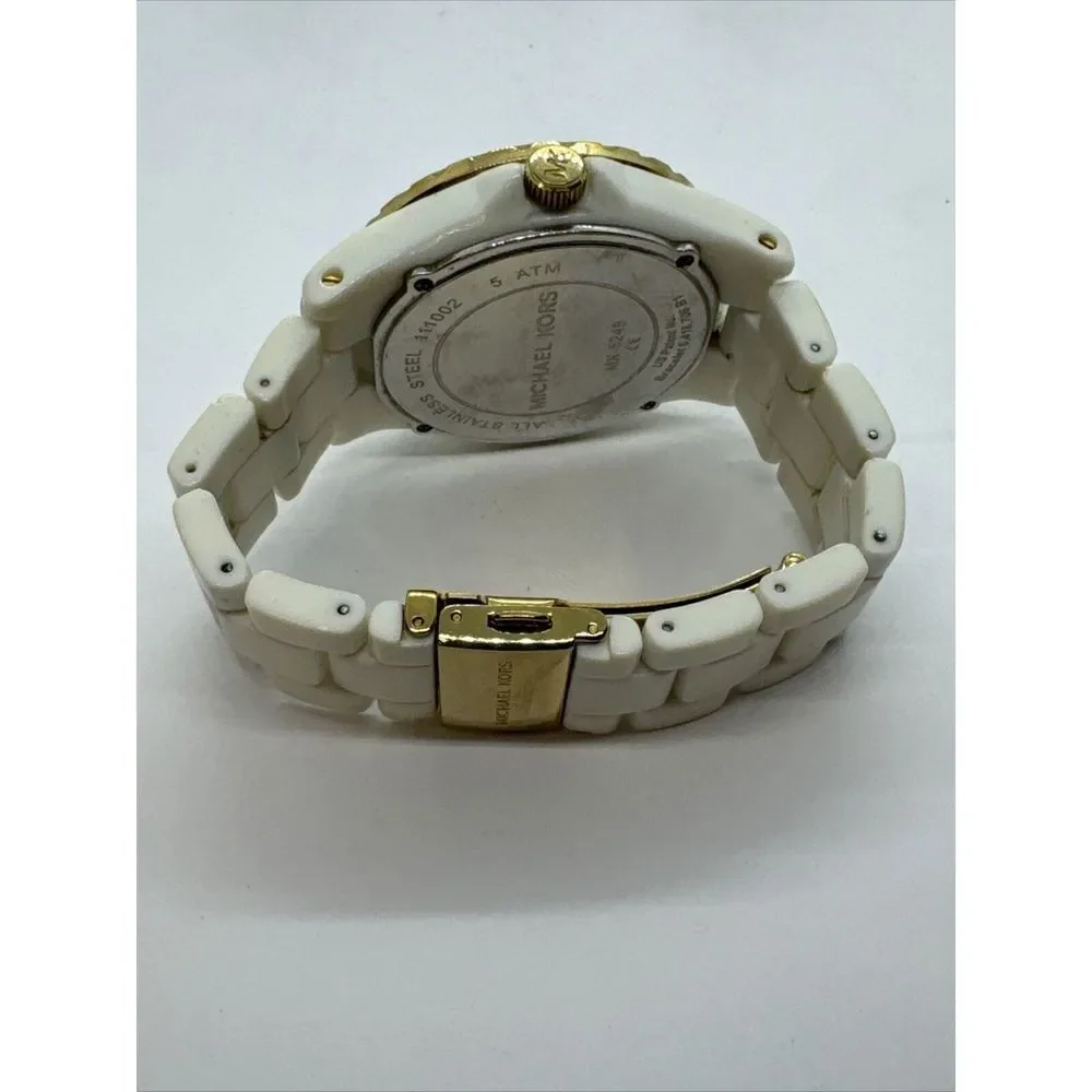 Michael Kors MM5249 Women's White Acrylic Analog Dial Quartz Wrist Watch JNA282
